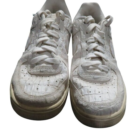 Nike Air Force 1 '07 LV8 White Croc Embossed Leather Low Top Sneakers 749144 103 - Picture 2 of 8
